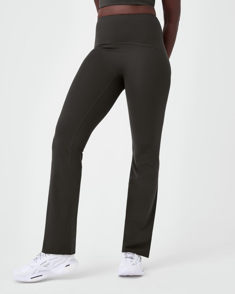 Spanx Booty Boost® Flare Yoga Tayt Kadın Zeytin Yeşili | YLUPWO368