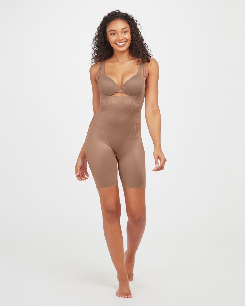 Spanx Thinstincts® 2.0 Open-Bust Mid Cut-Thigh Bodysuit Kadın Cafe Au Lait | QUILVD183