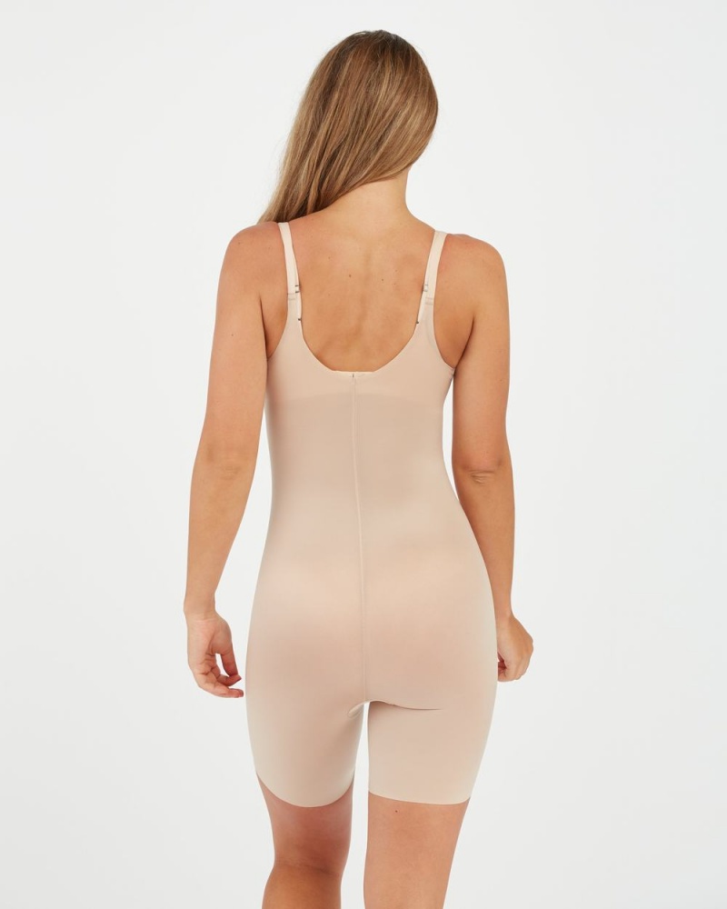 Spanx Thinstincts® 2.0 Open-Bust Mid Cut-Thigh Bodysuit Kadın Bej Rengi | CIFGTX850